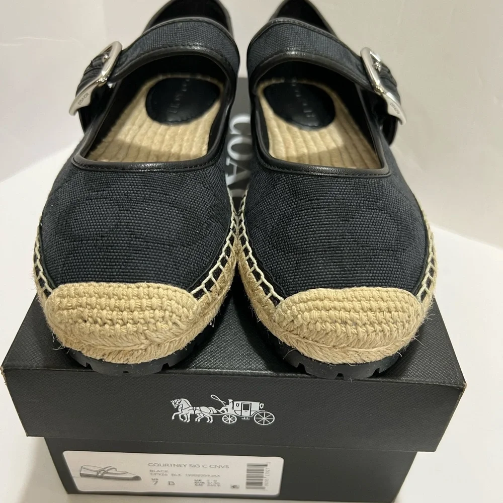 Women’s shoes, Coach Brand - Picture 5 of 8